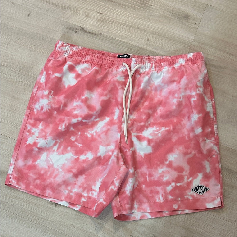 PacSun Coral Tie-Dye Swim Trunks lined 7 inch